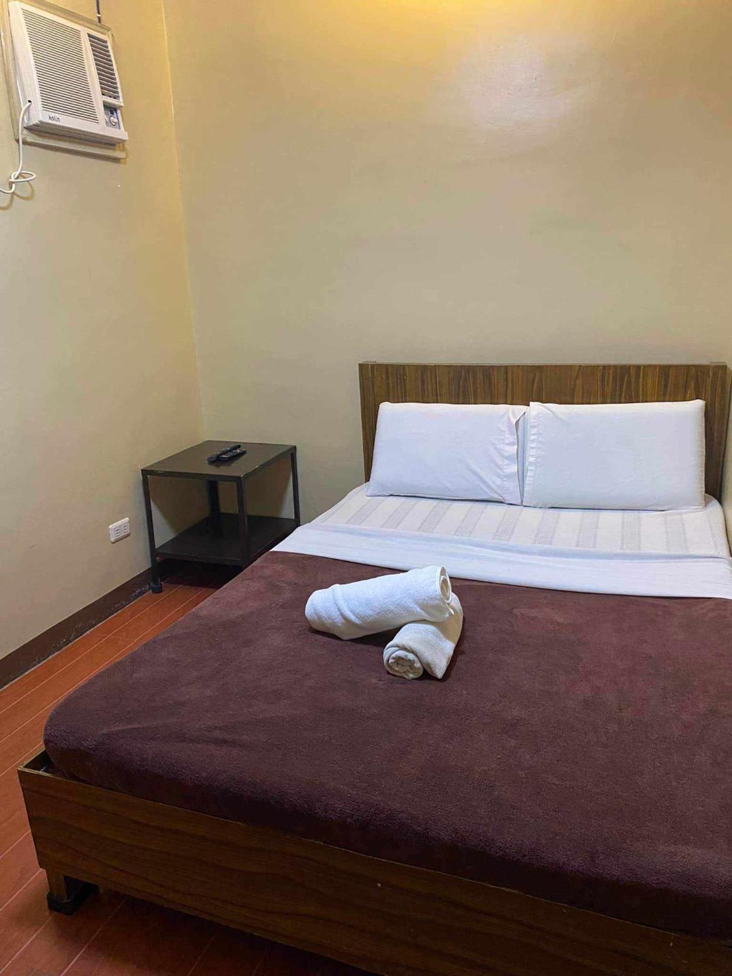 East Square Inn Bacolod Eksteriør billede