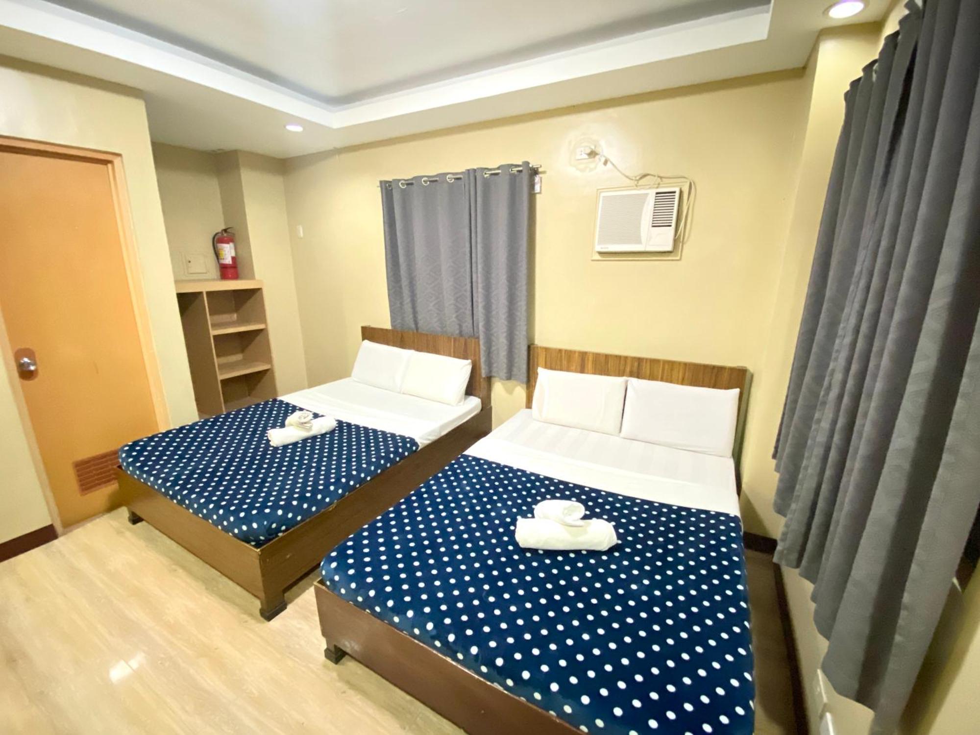 East Square Inn Bacolod Eksteriør billede
