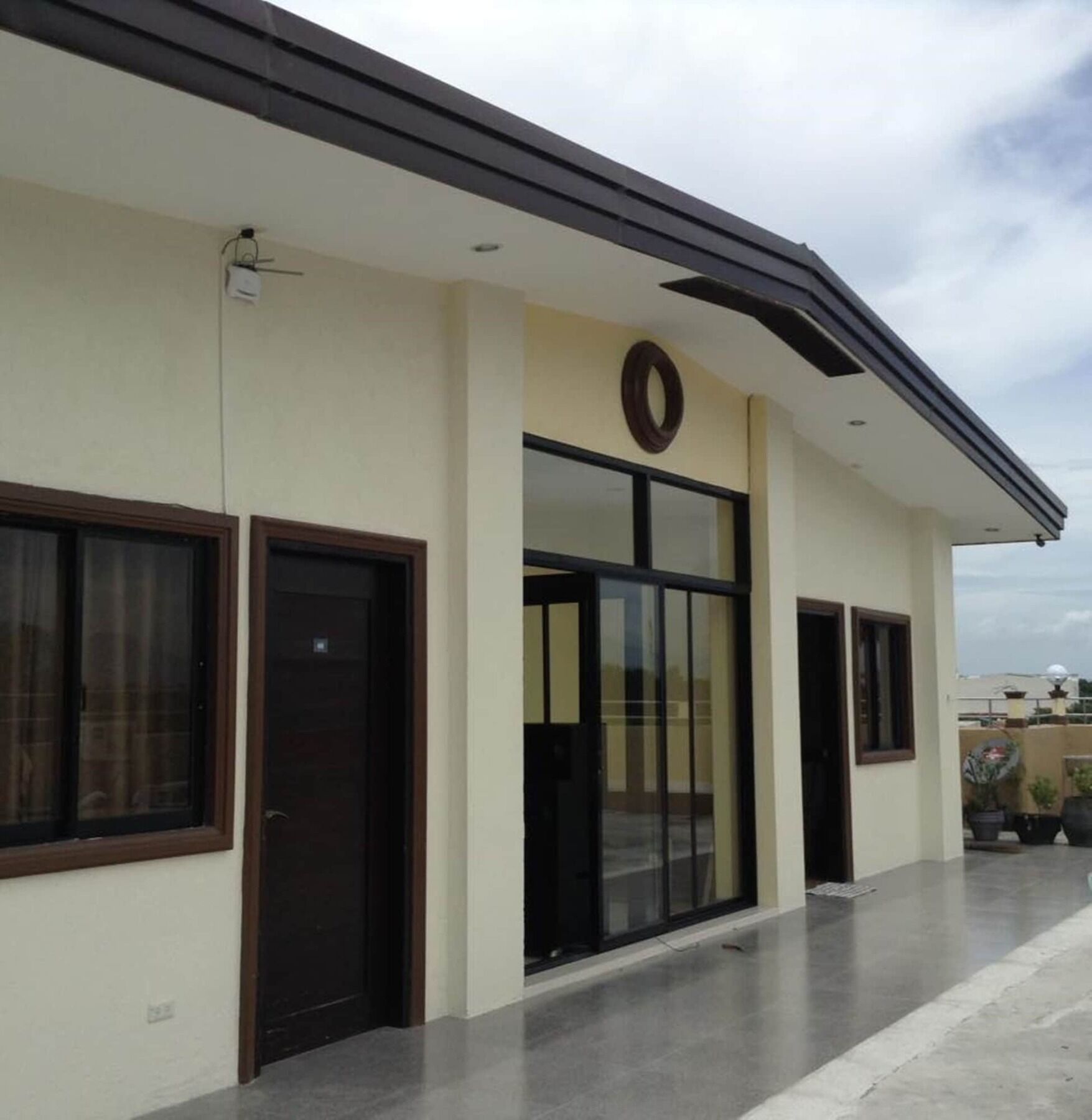 East Square Inn Bacolod Eksteriør billede